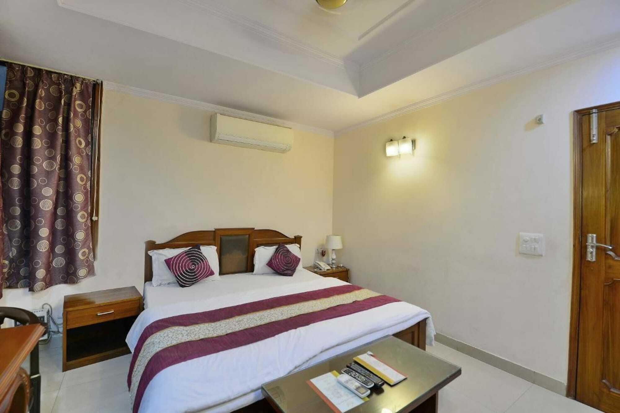 Fabhotel Kashish Residency Sector 26 Нойда Экстерьер фото